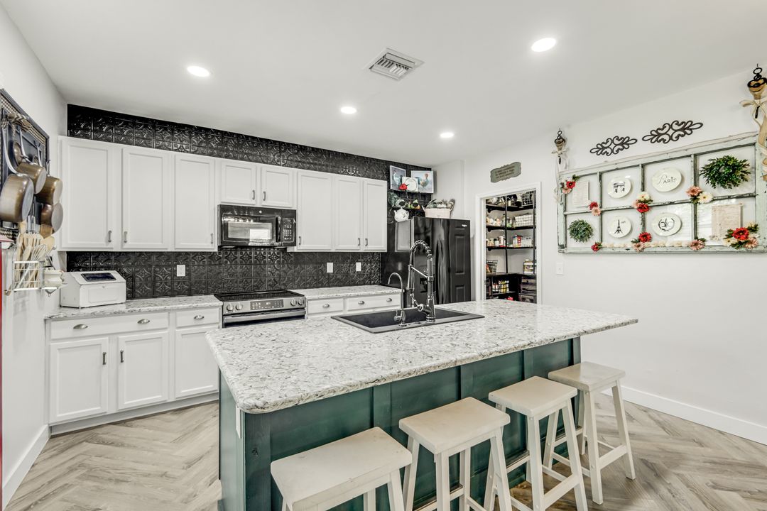 26701 Lincoln Ave, Bonita Springs, FL 34135