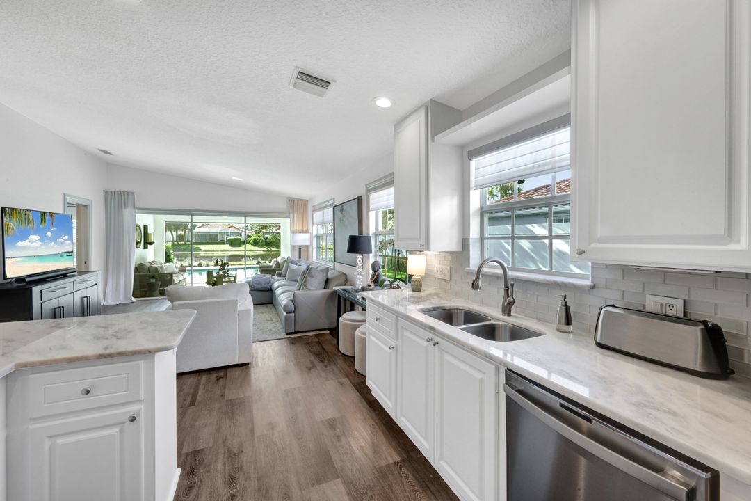 4525 Ossabaw Way, Naples, FL 34119