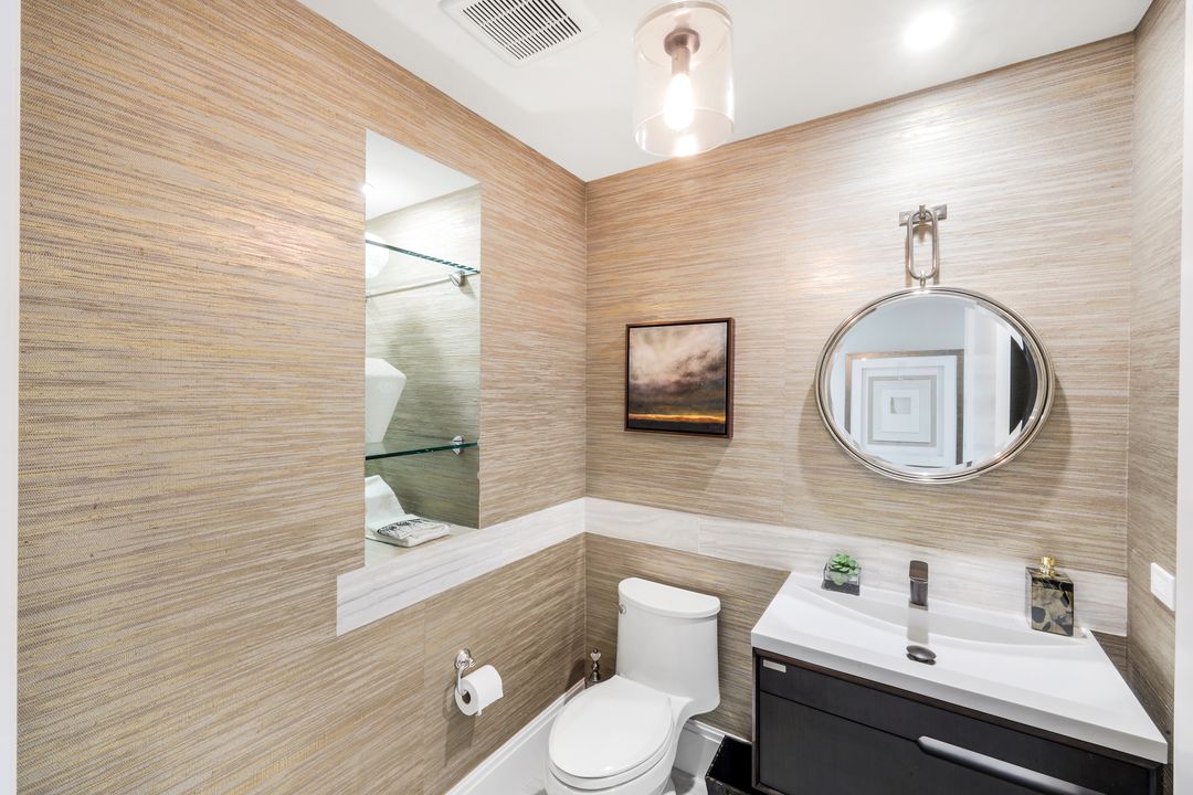 13665 Vanderbilt Dr #301, Naples, FL 34110