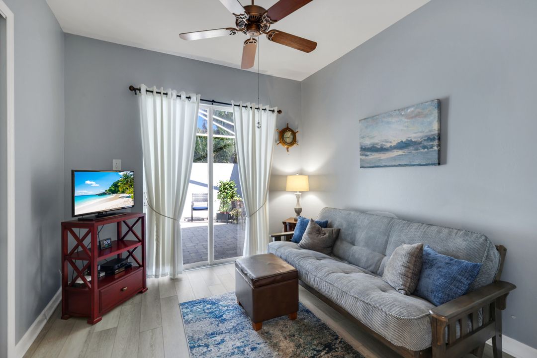 3232 Sundance Cir, Naples, FL 34109