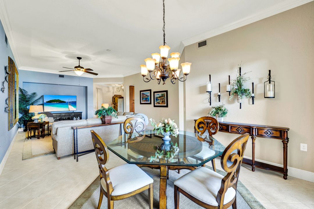 9234 Tesoro Ln #101, Naples, FL 34114