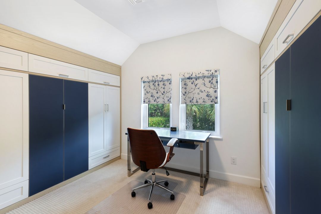 1063 Frank Whiteman Blvd, Naples, FL 34103