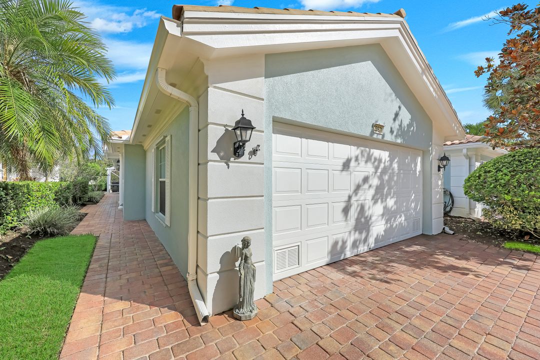 28971 Vermillion Ln, Bonita Springs, FL 34135