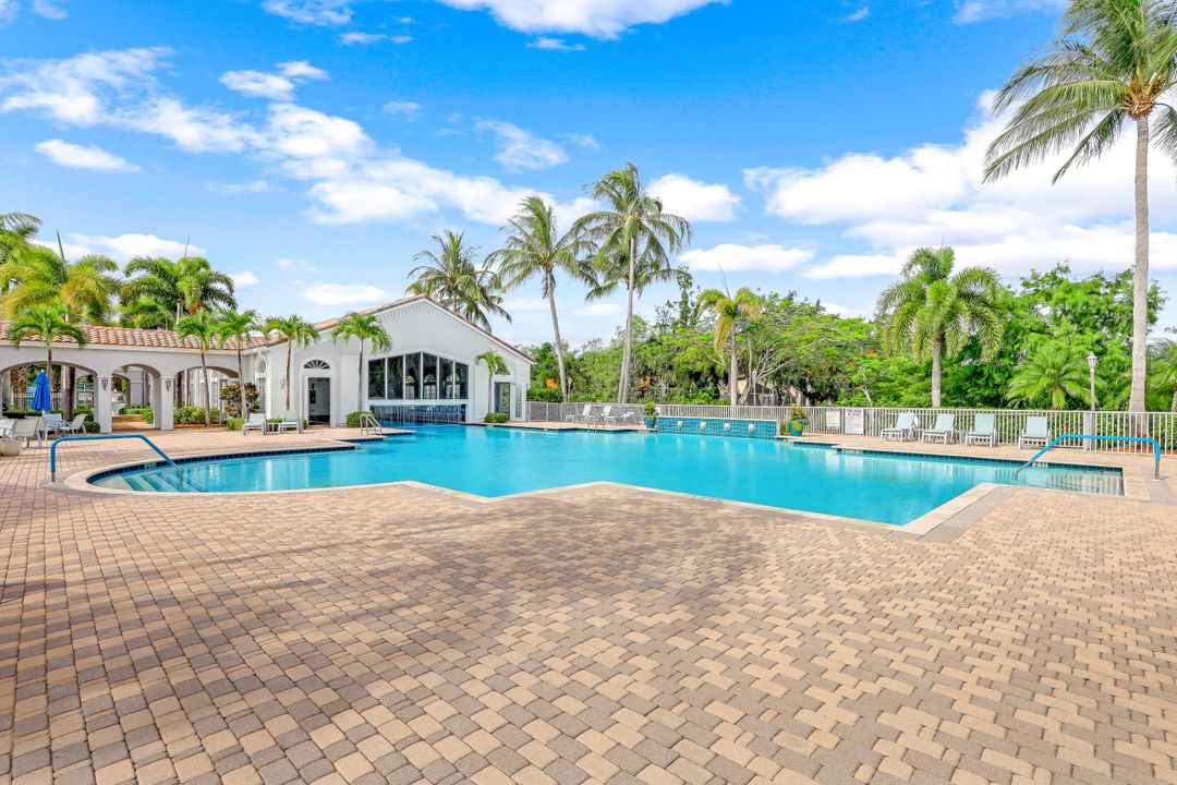 9146 Springview Loop, Estero, FL 33928