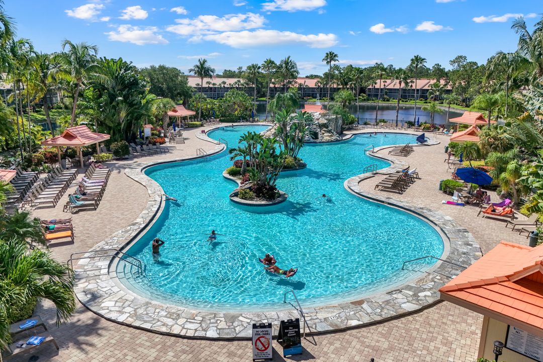 2036 Cascades Dr #7, Naples, FL 34112