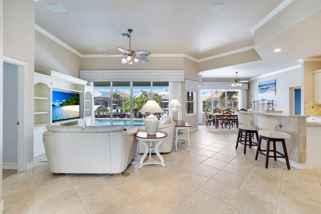 1557 Kingston Ct, Marco Island, FL 34145