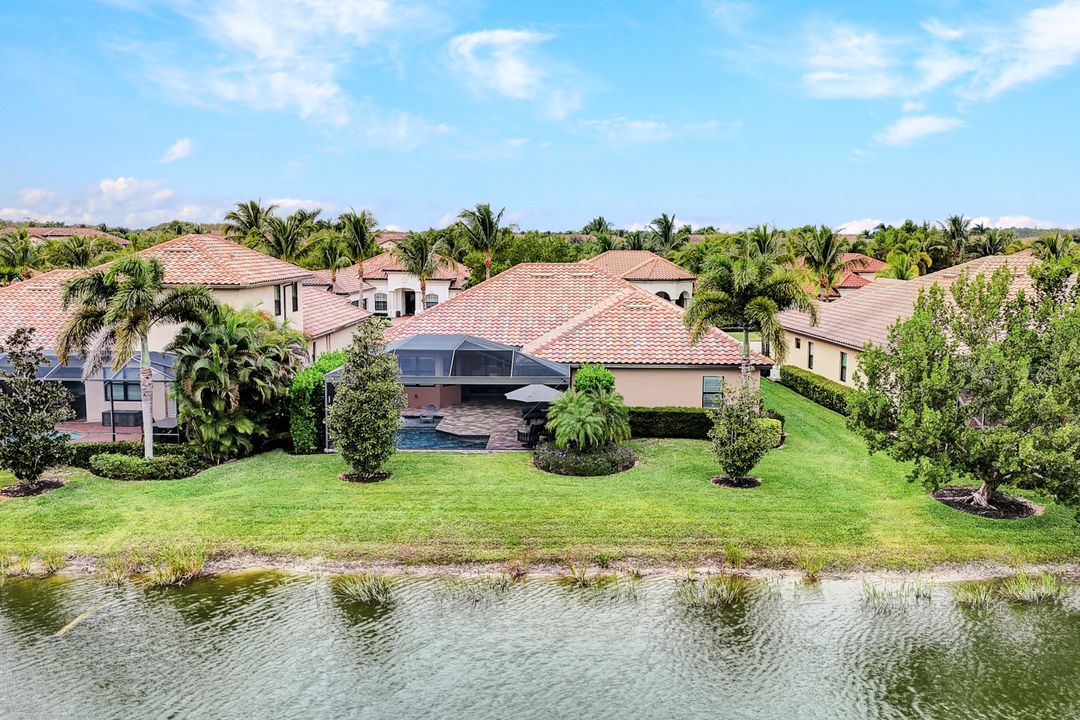 28613 Lisburn Ct, Bonita Springs, FL 34135