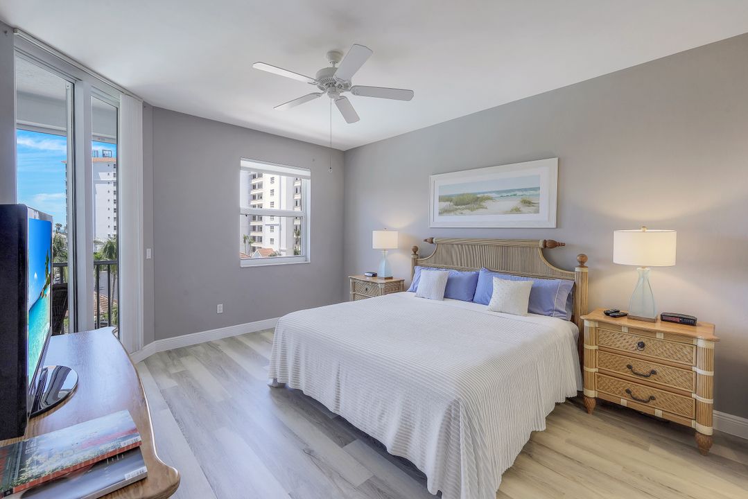 460 Launch Cir #503, Naples, FL 34108