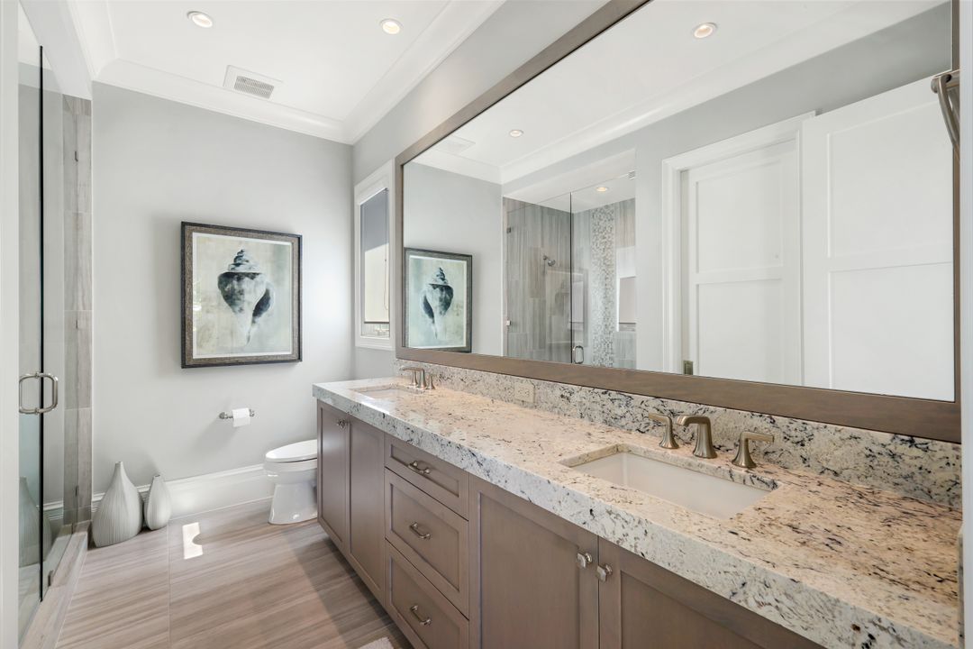 103 Bayview Ave, Naples, FL 34108