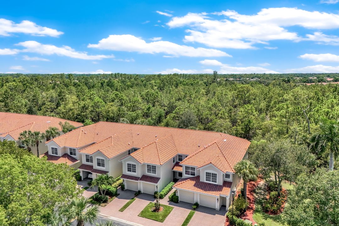 1375 Henley St #402, Naples, FL 34105