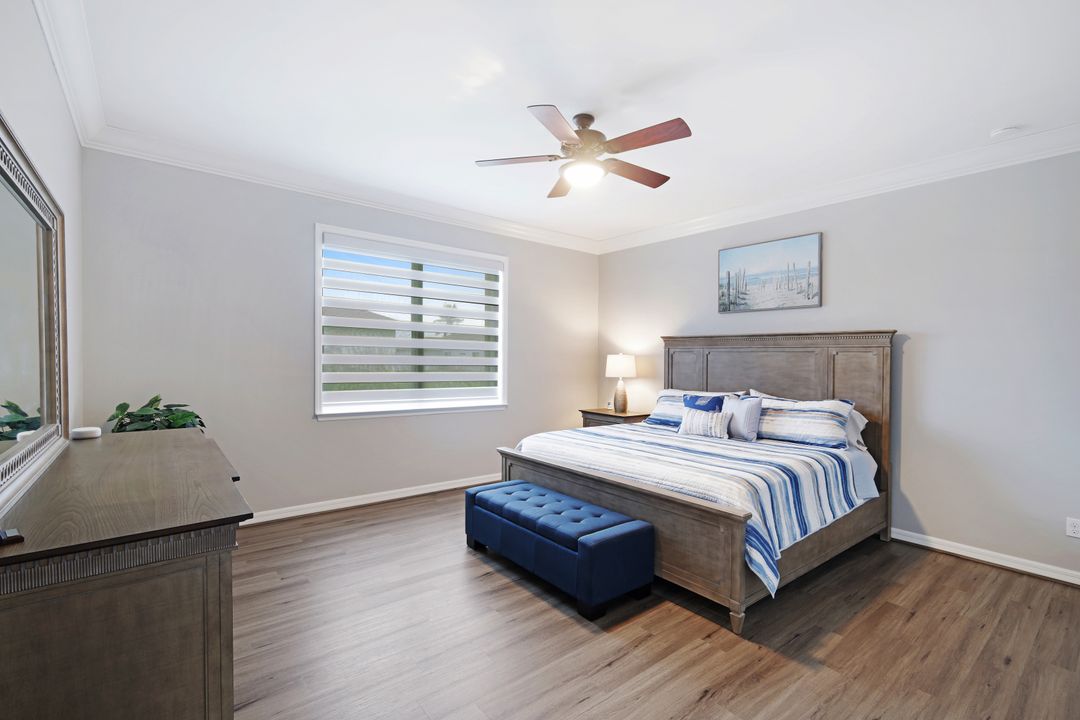 8666 Sumner Ave, Fort Myers, FL 33908