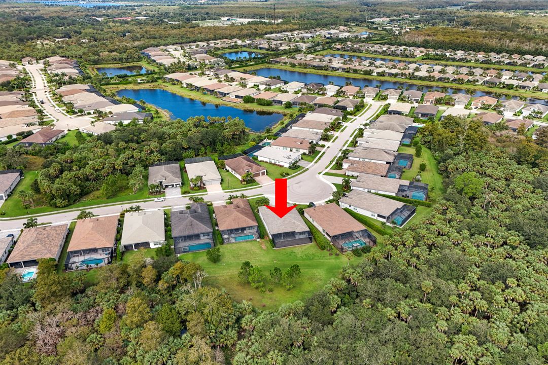 11698 Jasper Ct, Naples, FL 34120