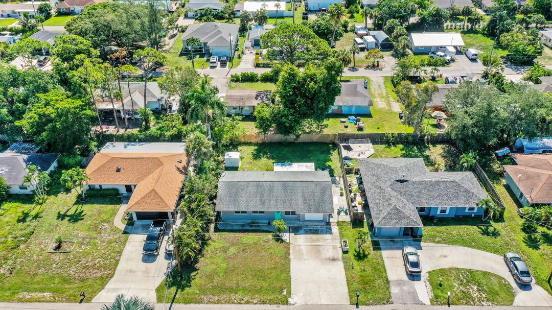 27111 Lavinka St, Bonita Springs, FL 34135