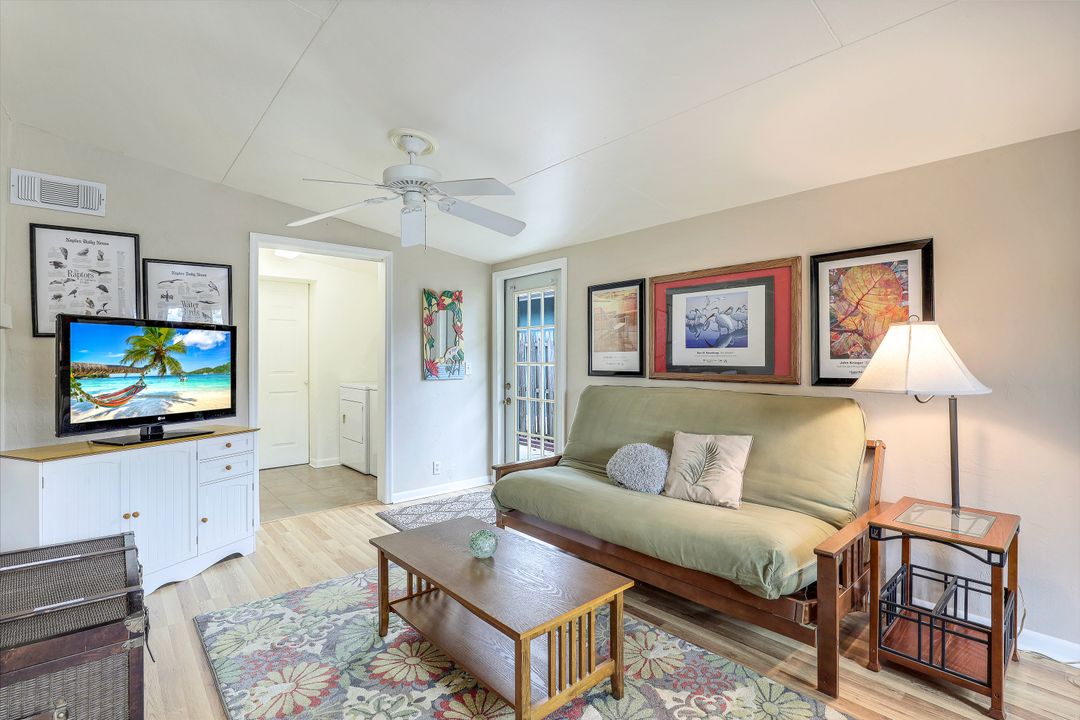 3758 12th St N, Naples, FL 34103