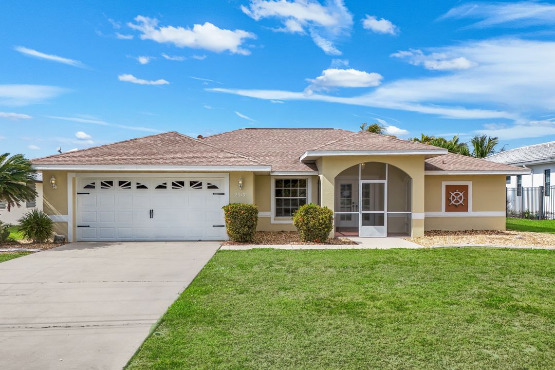 2513 Everest Pkwy, Cape Coral, FL 33904
