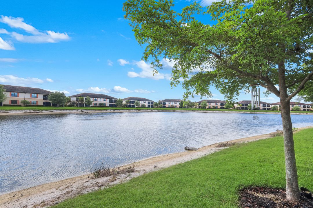 28029 Foxrock Ct, Bonita Springs, FL 34135