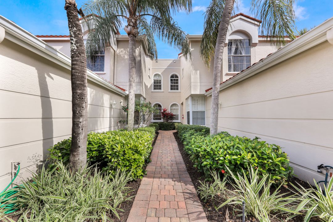 1550 Clermont Dr  #E-101, Naples, FL 34109