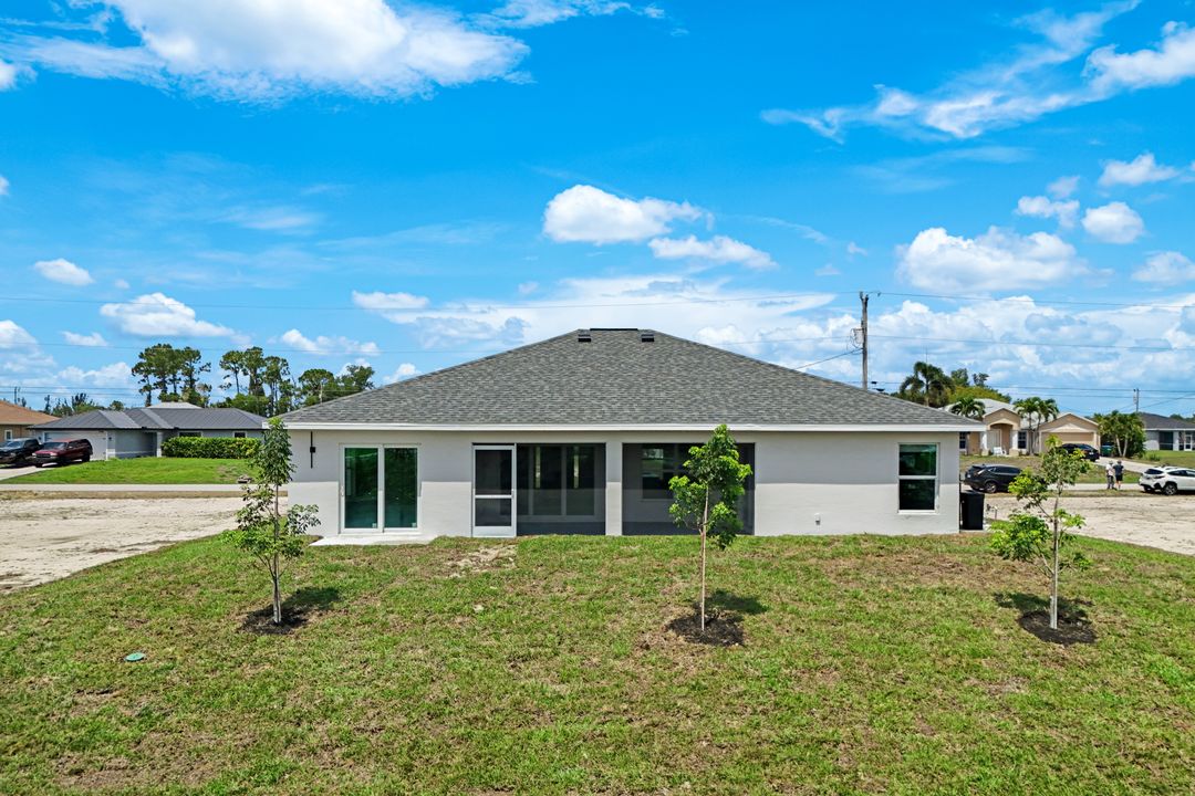 3757 NE 16th Pl, Cape Coral, FL 33909