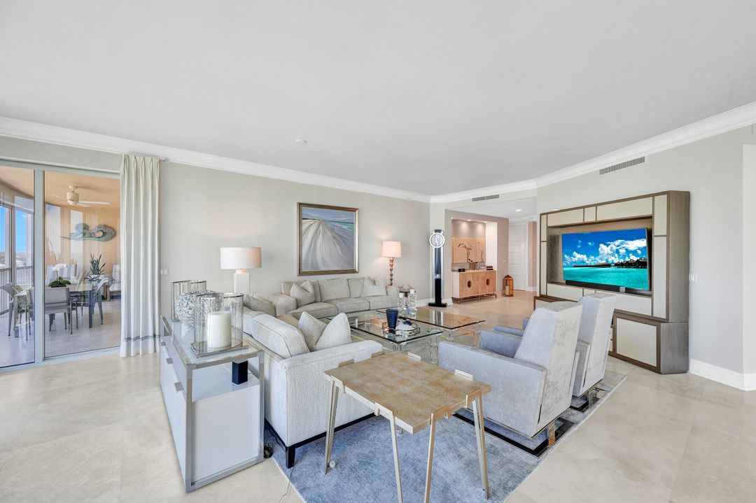 4501 Gulf Shore Blvd N #603, Naples, FL 34103