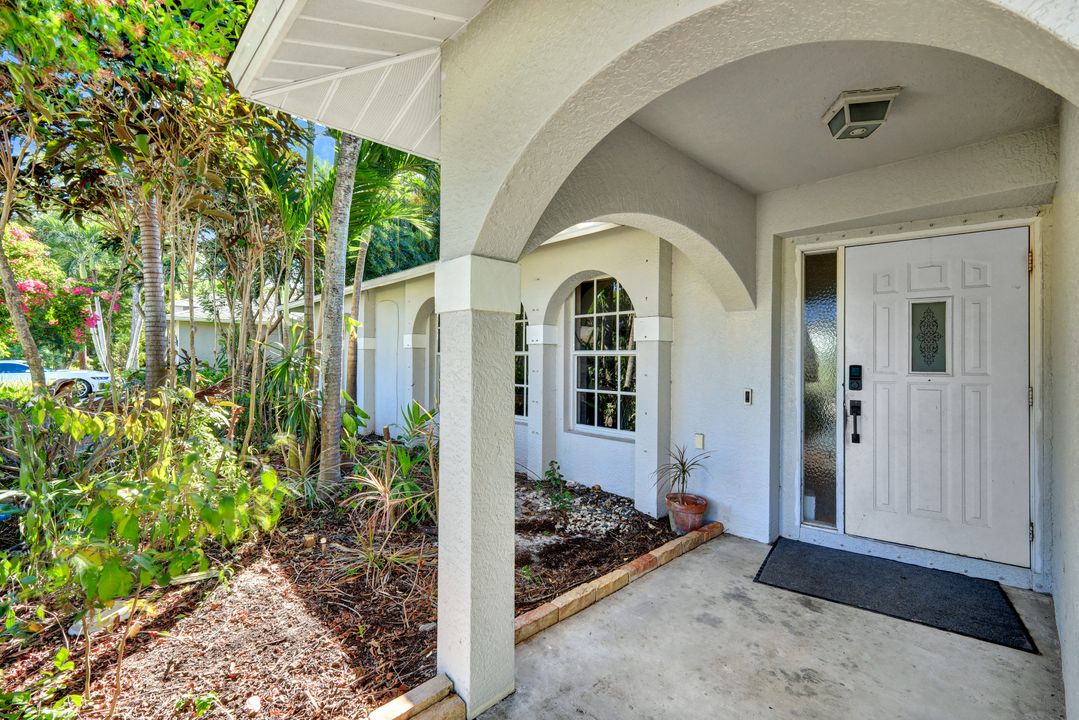 9032 Irving Rd, Fort Myers, FL 33967