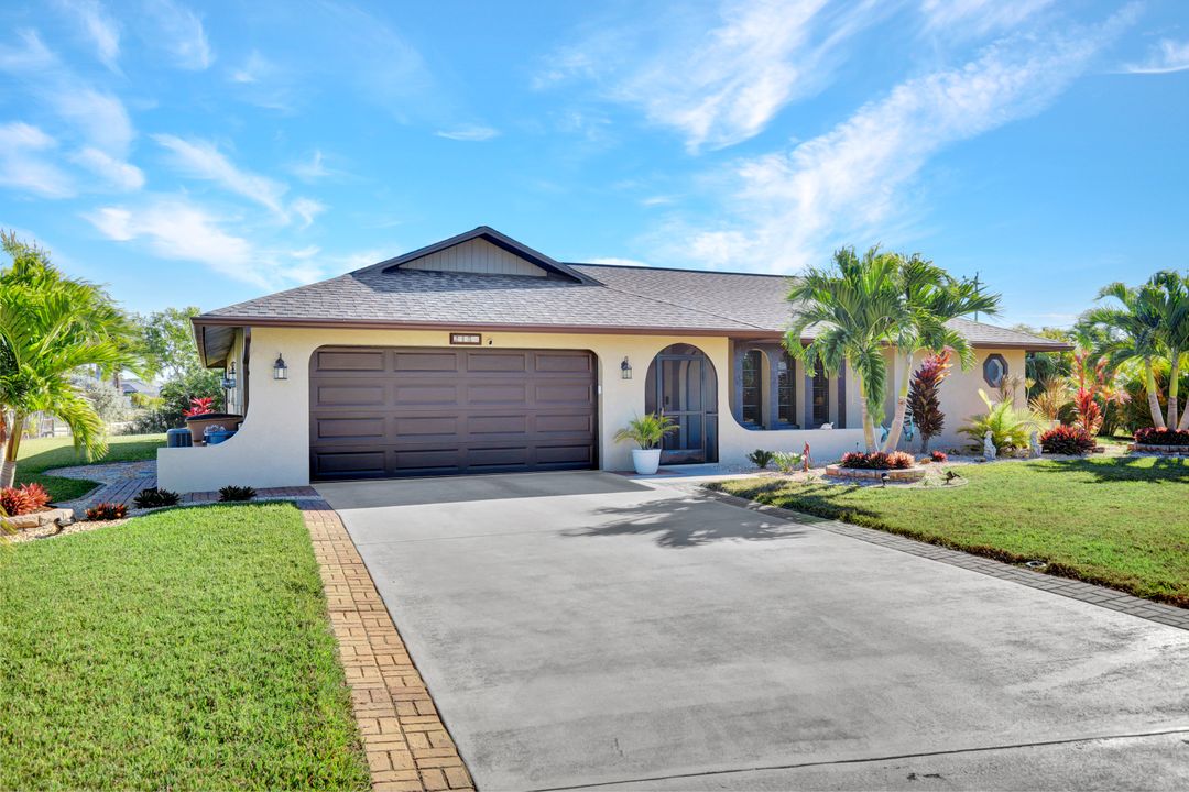 215 SE 12th Ave, Cape Coral, FL 33990