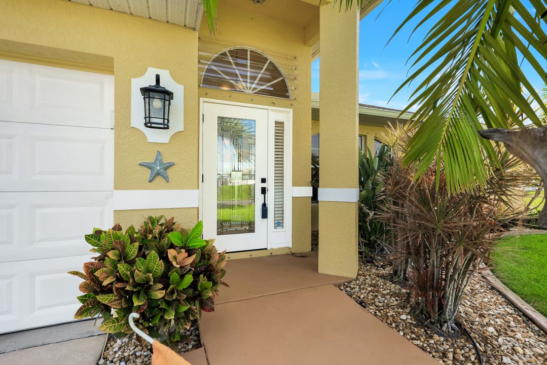 401 NW 18th Ave, Cape Coral, FL 33993