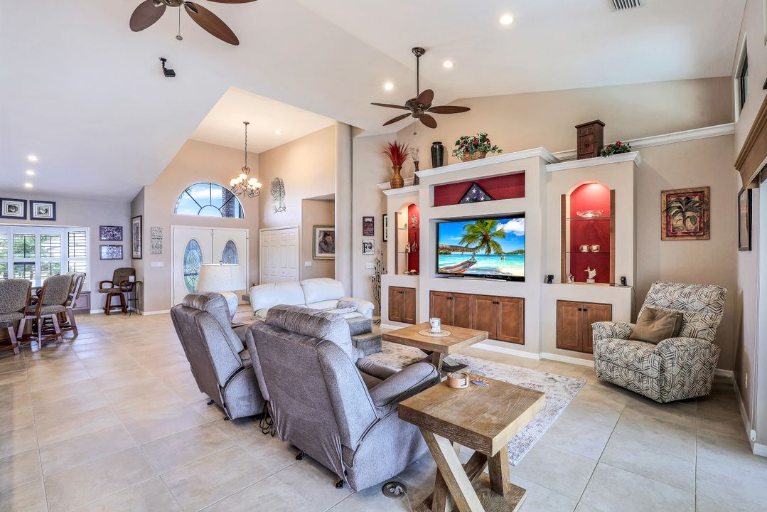 4702 SW 25th Ct, Cape Coral, FL 33914