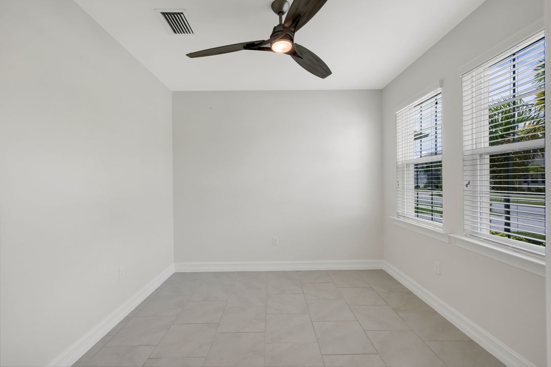 421 Coral Reef Pl, Cape Coral, FL 33993
