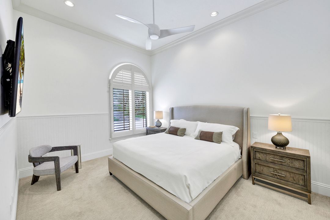 11993 Collier's Reserve Dr, Naples, FL 34110