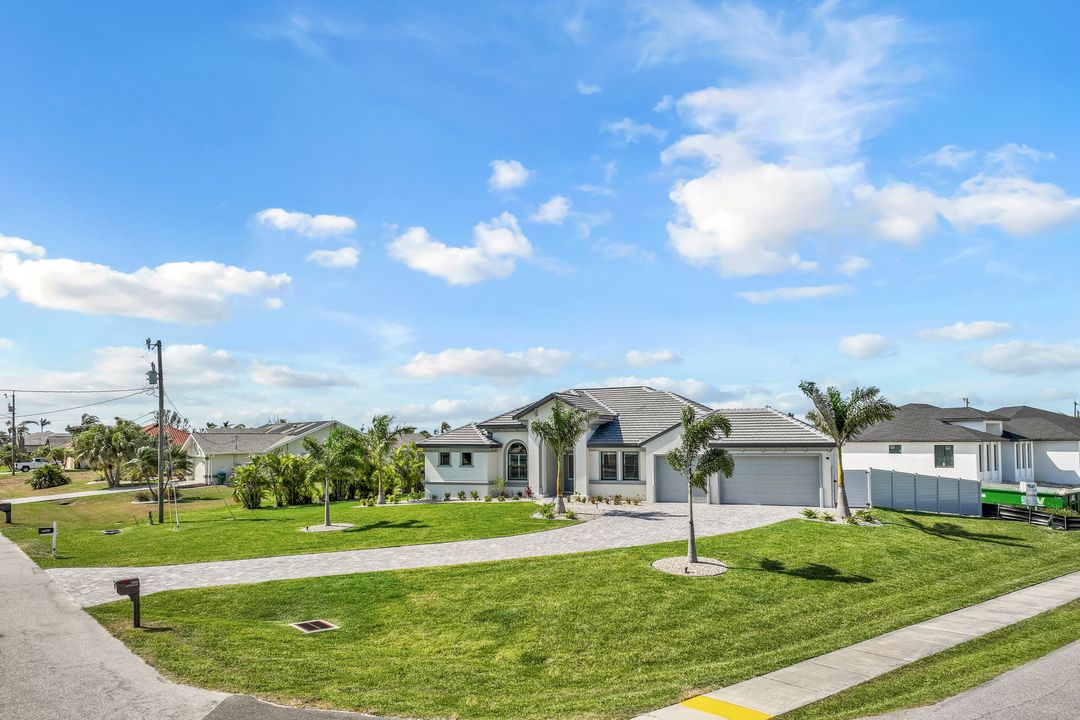 3518 Oasis Blvd, Cape Coral, FL 33914