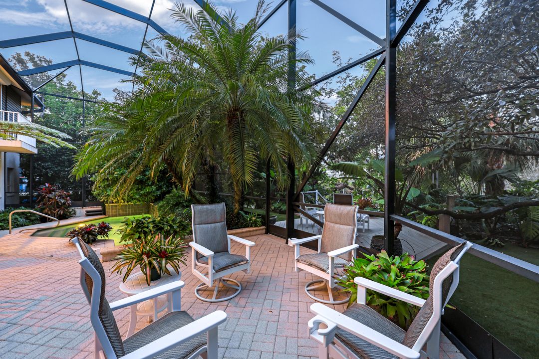 9976 Puopolo Ln, Bonita Springs, FL 34135