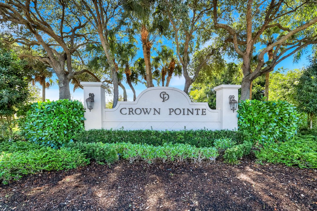3260 W Crown Pointe Blvd #202, Naples, FL 34112