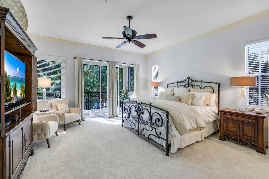 2626 Bolero Dr, Naples, FL 34109