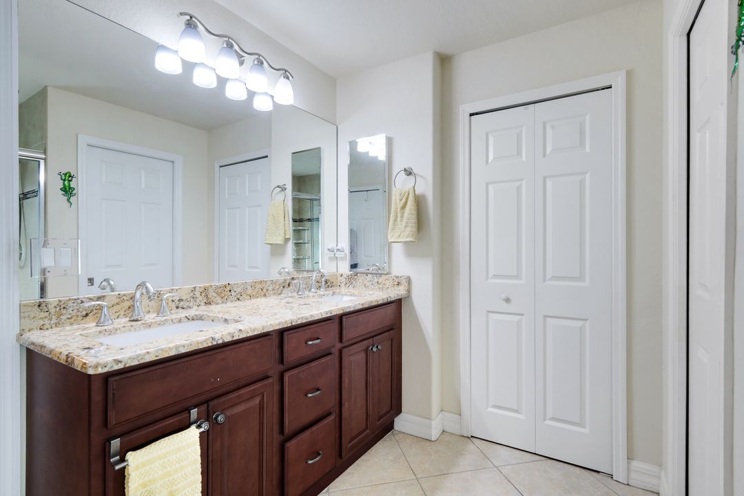 1513 SW 43rd Ln, Cape Coral, FL 33914