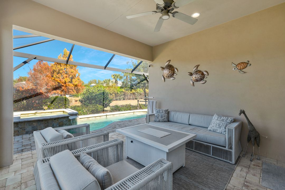 5665 Highbourne Dr, Naples, FL 34113