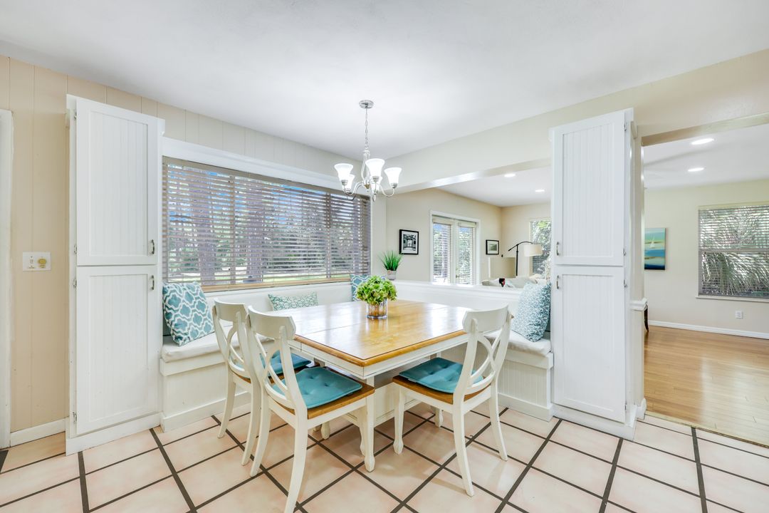 131 Cajeput Dr, Naples, FL 34108