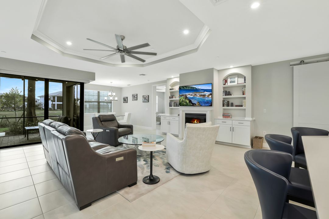 15336 Lucerna St #101, Naples, FL 34114