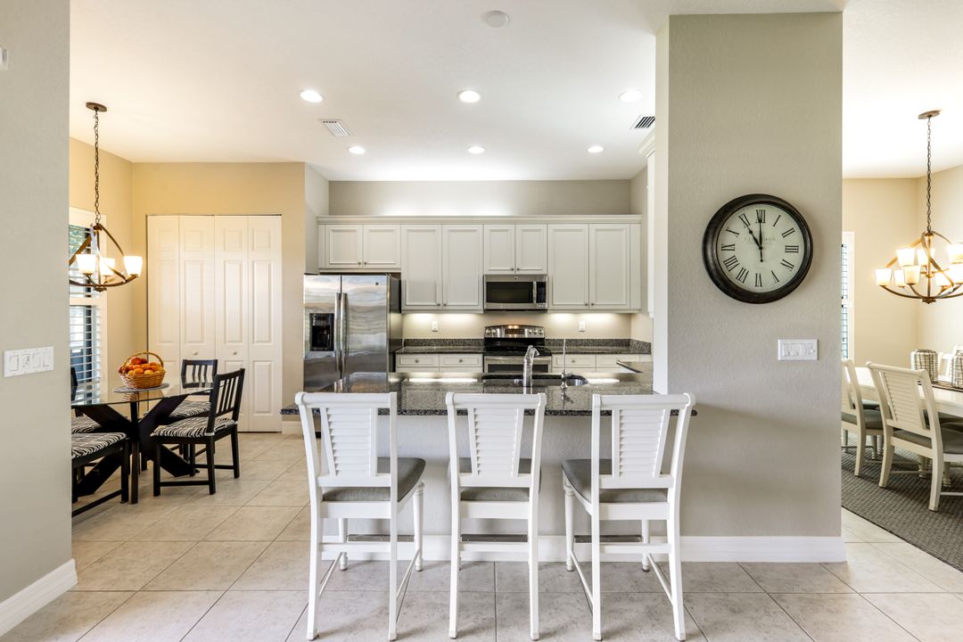 3224 Pacific Dr, Naples, FL 34119