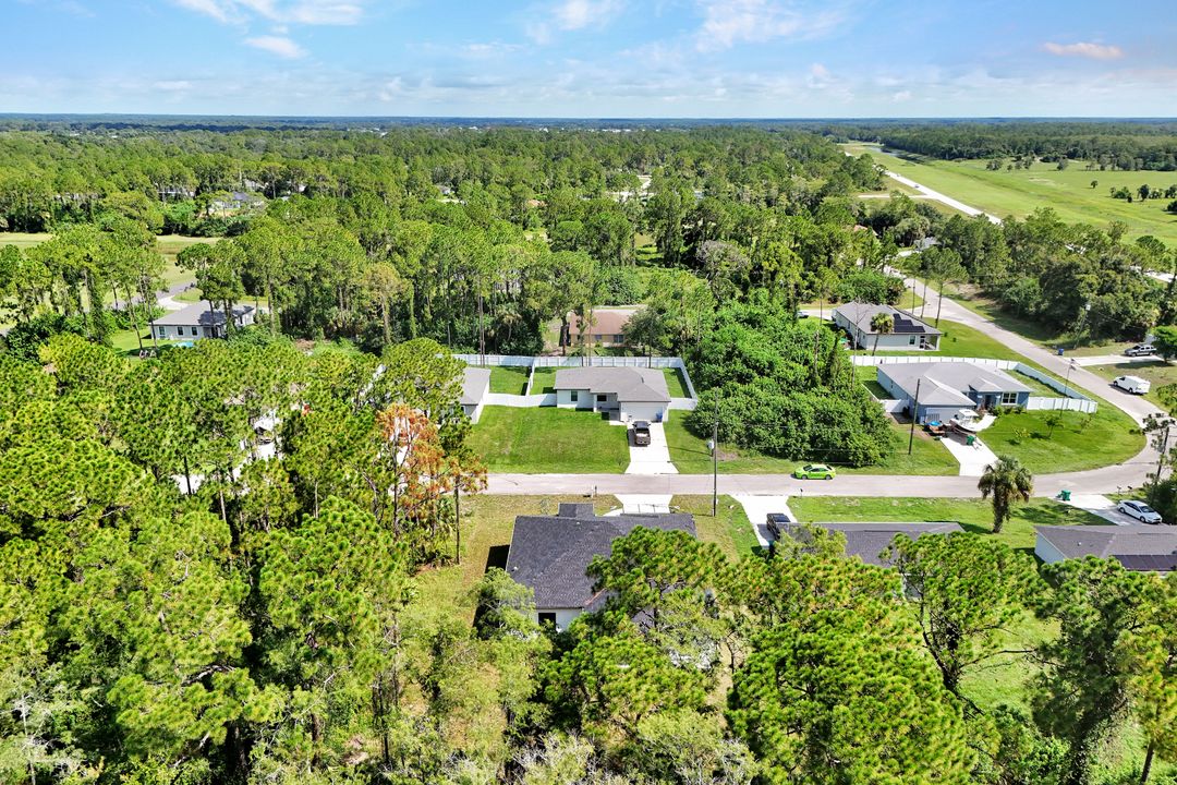 8027 Royal Cir, LaBelle, FL 33935