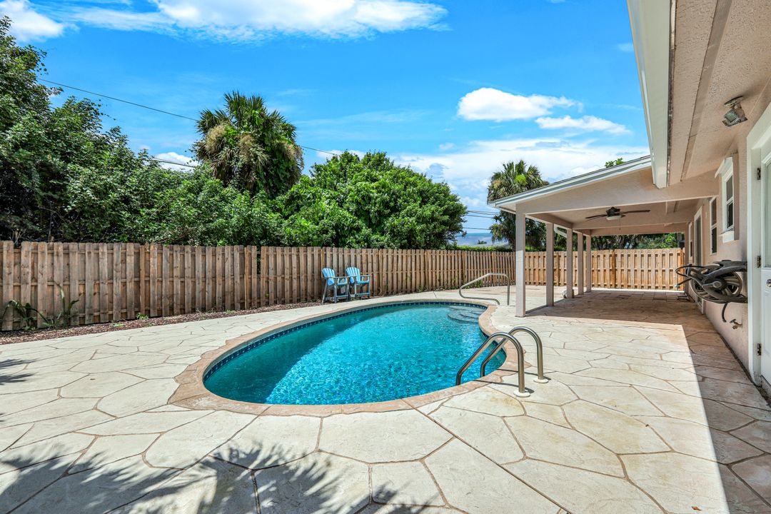 11860 Imperial Pines Way, Bonita Springs, FL 34135