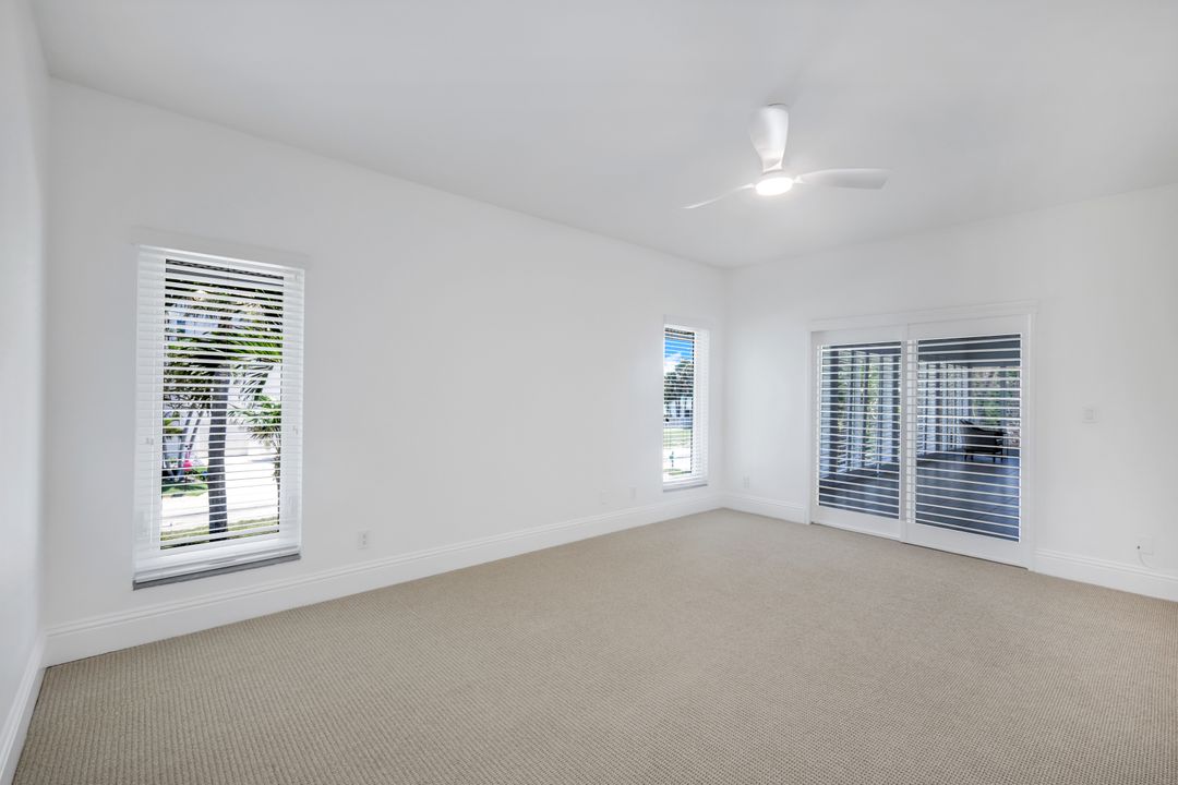 513 Lighthouse Way, Sanibel, FL 33957