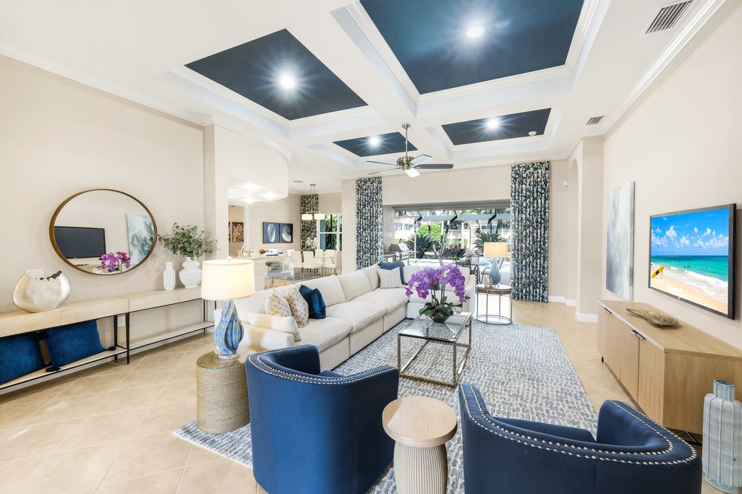 9314 Quarry Dr, Naples, FL 34120