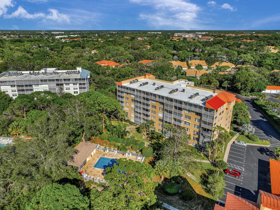 15191 Cedarwood Ln #102, Naples, FL 34110