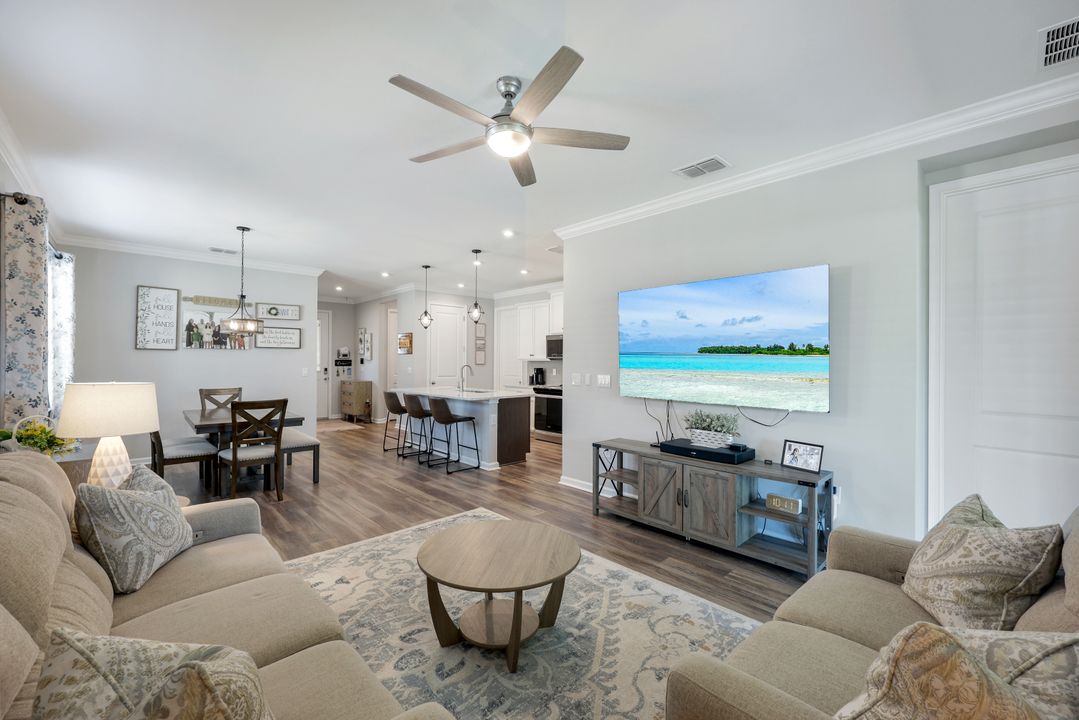 10341 Bonavie Cv Dr, Fort Myers, FL 31570
