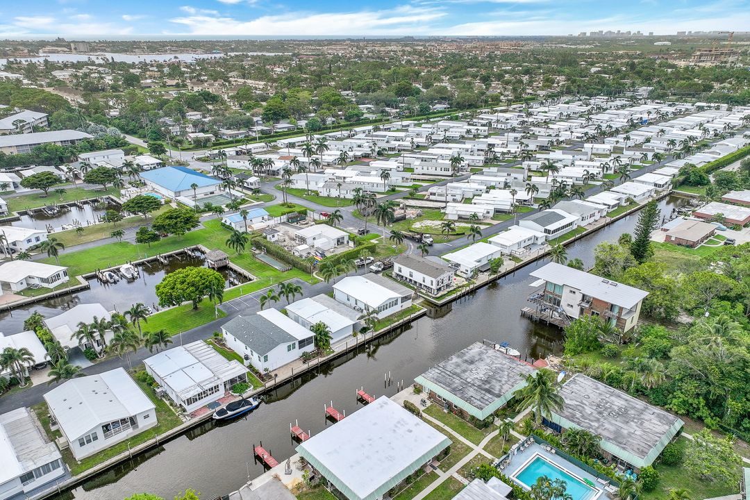 2848 Arbutus St #D1, Naples, FL 34112