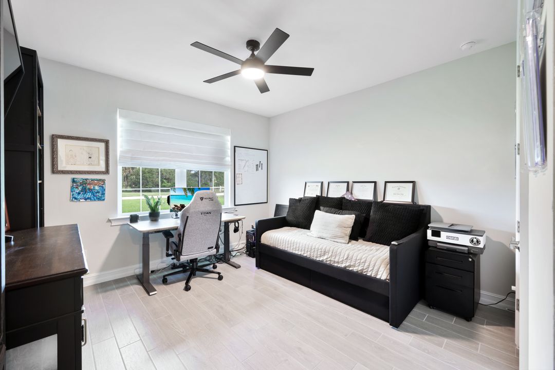 2050 Hickeys Creekside Dr, Alva, FL 33920