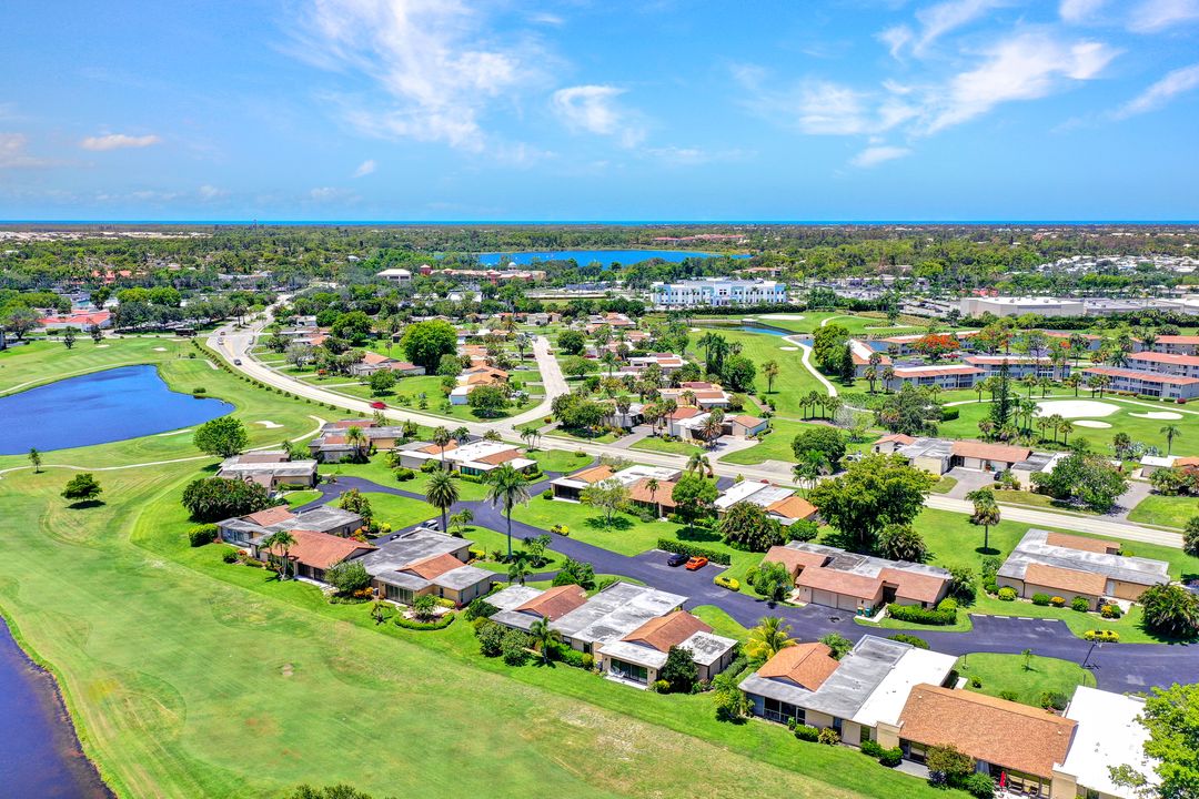 4175 Lakewood Blvd, Naples, FL 34112