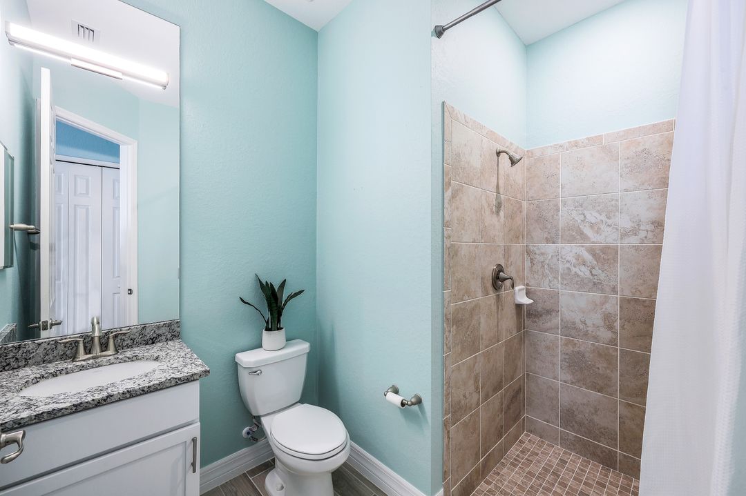 2130 Antigua Ln, Naples, FL 34120