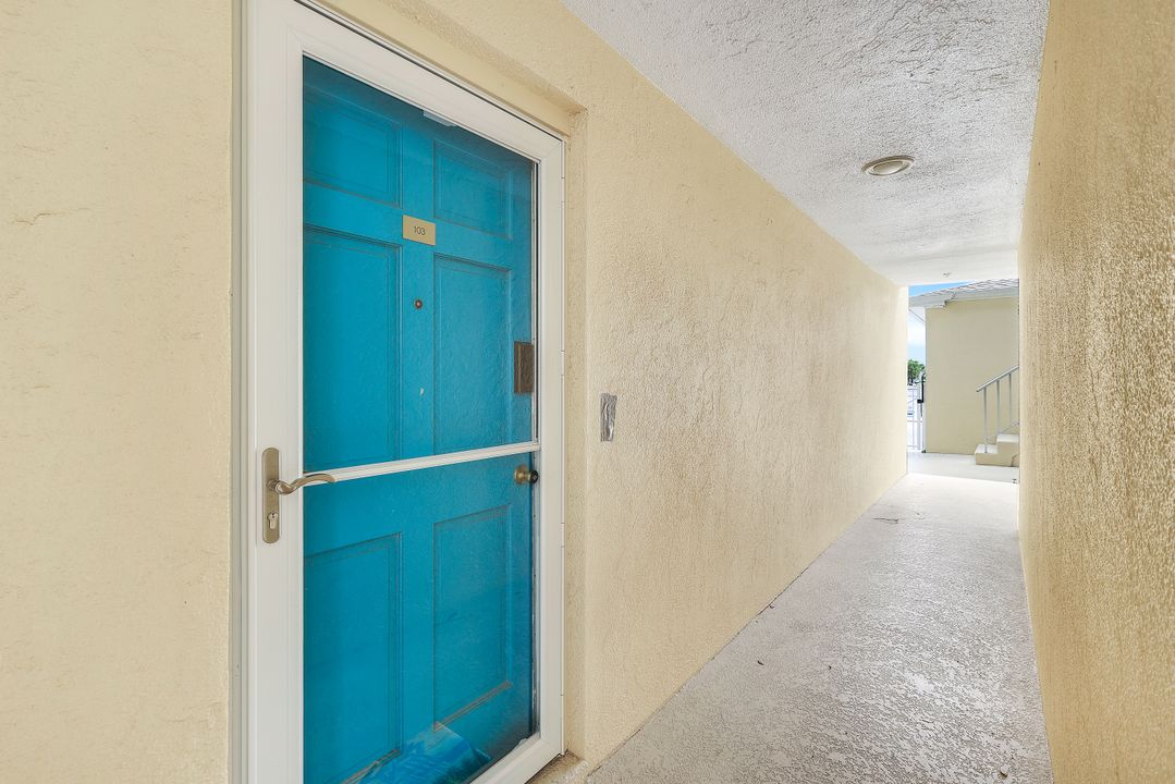 1714 Bikini Ct #103, Cape Coral, FL 33904