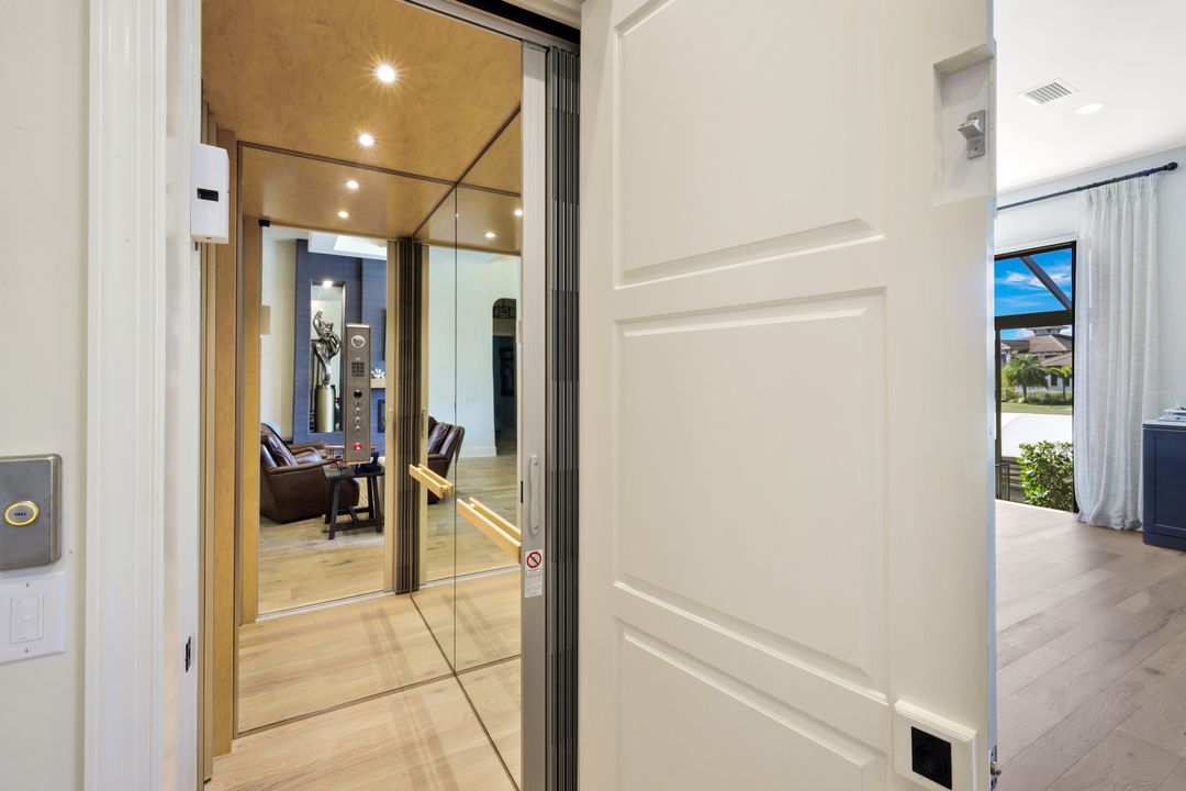 27194 Harbor Dr, Bonita Springs, FL 34135